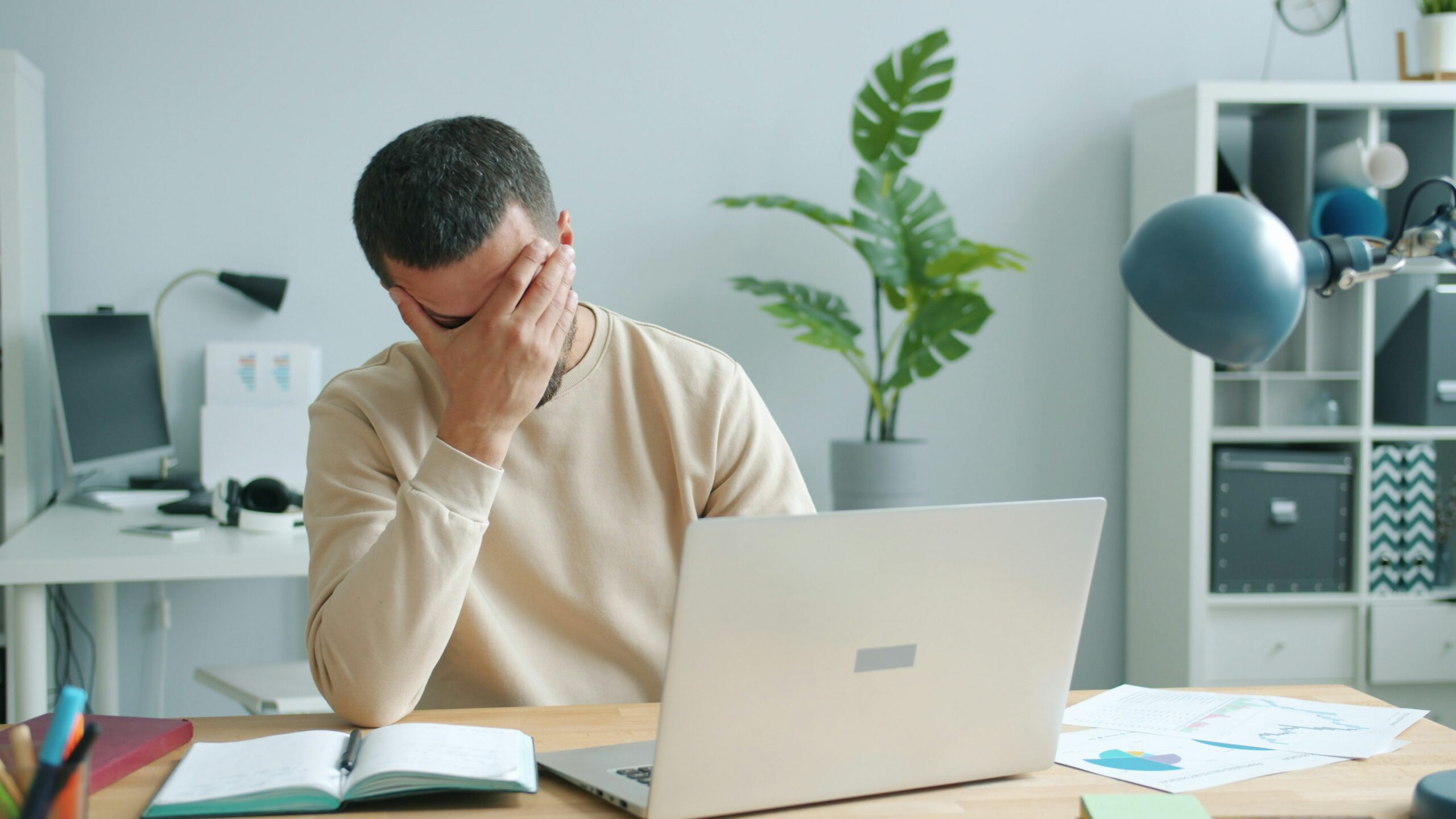 Inteligencia Emocional: 12 Prácticas Para Gestionar Mejor Tus Emociones En El Trabajo